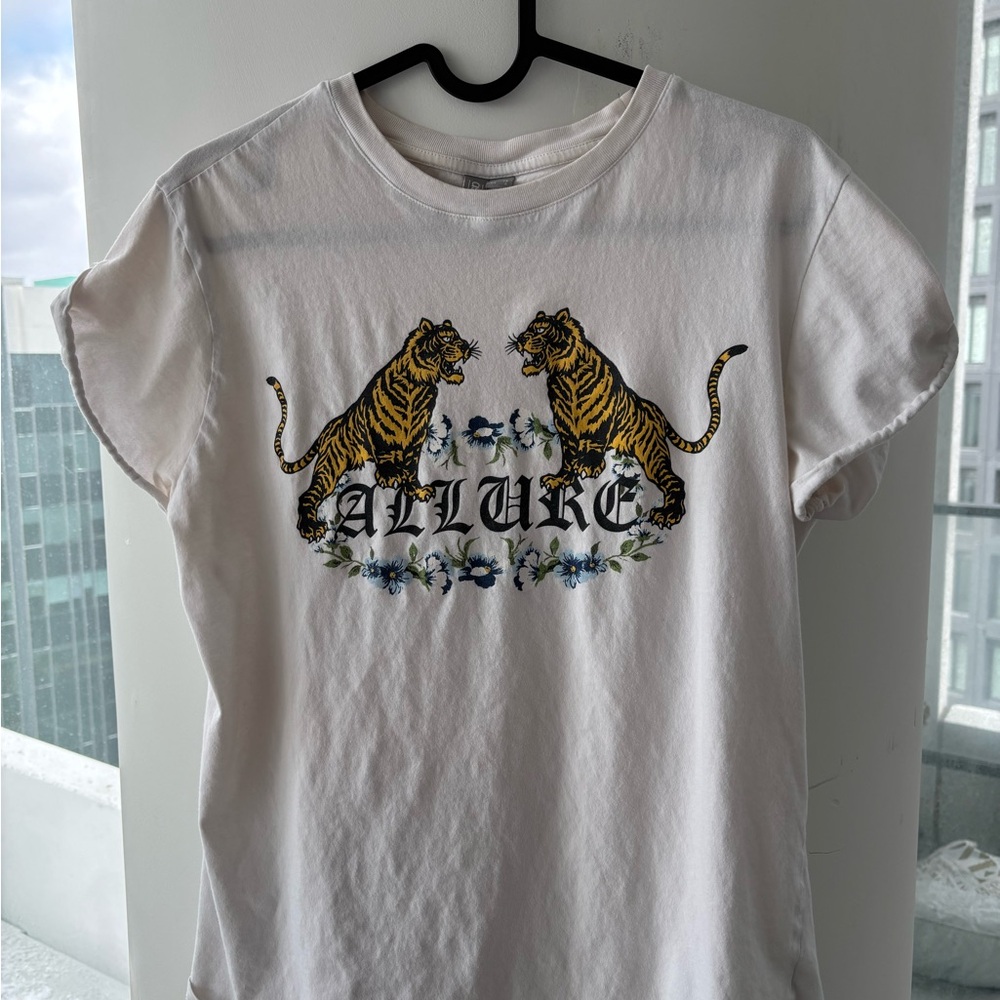 White T-Shirt with Tiger Print